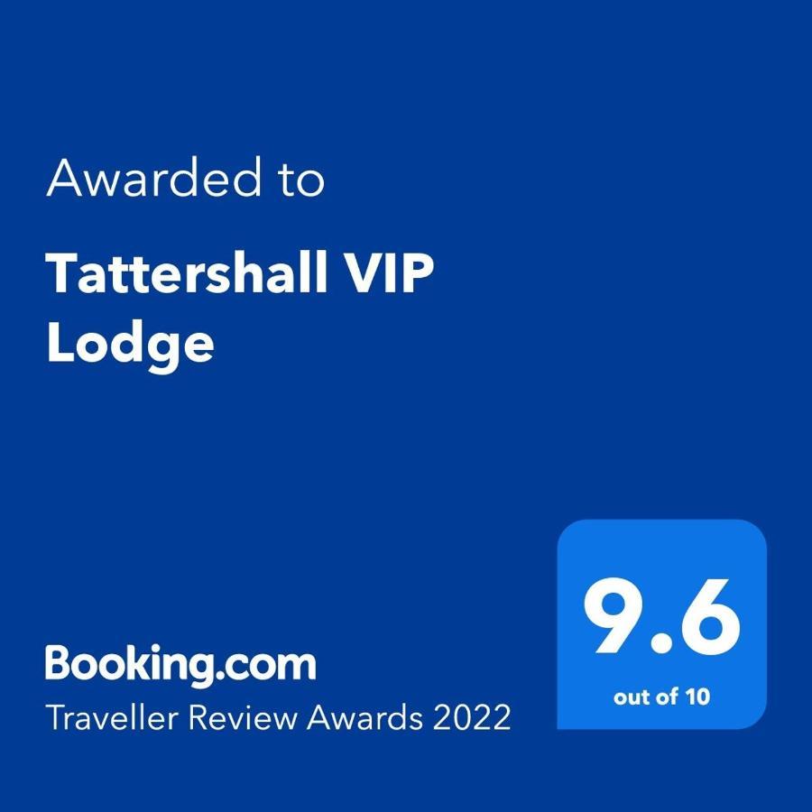 Tattershall Lakeside VIP Lodge: Hot Tub & Private Fishing on Osprey Lake Exterior photo